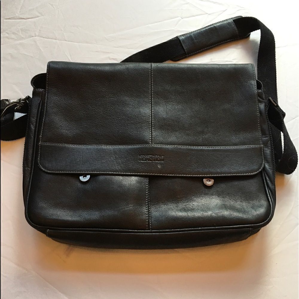 KENNETH COLE Reaction Satchel!
